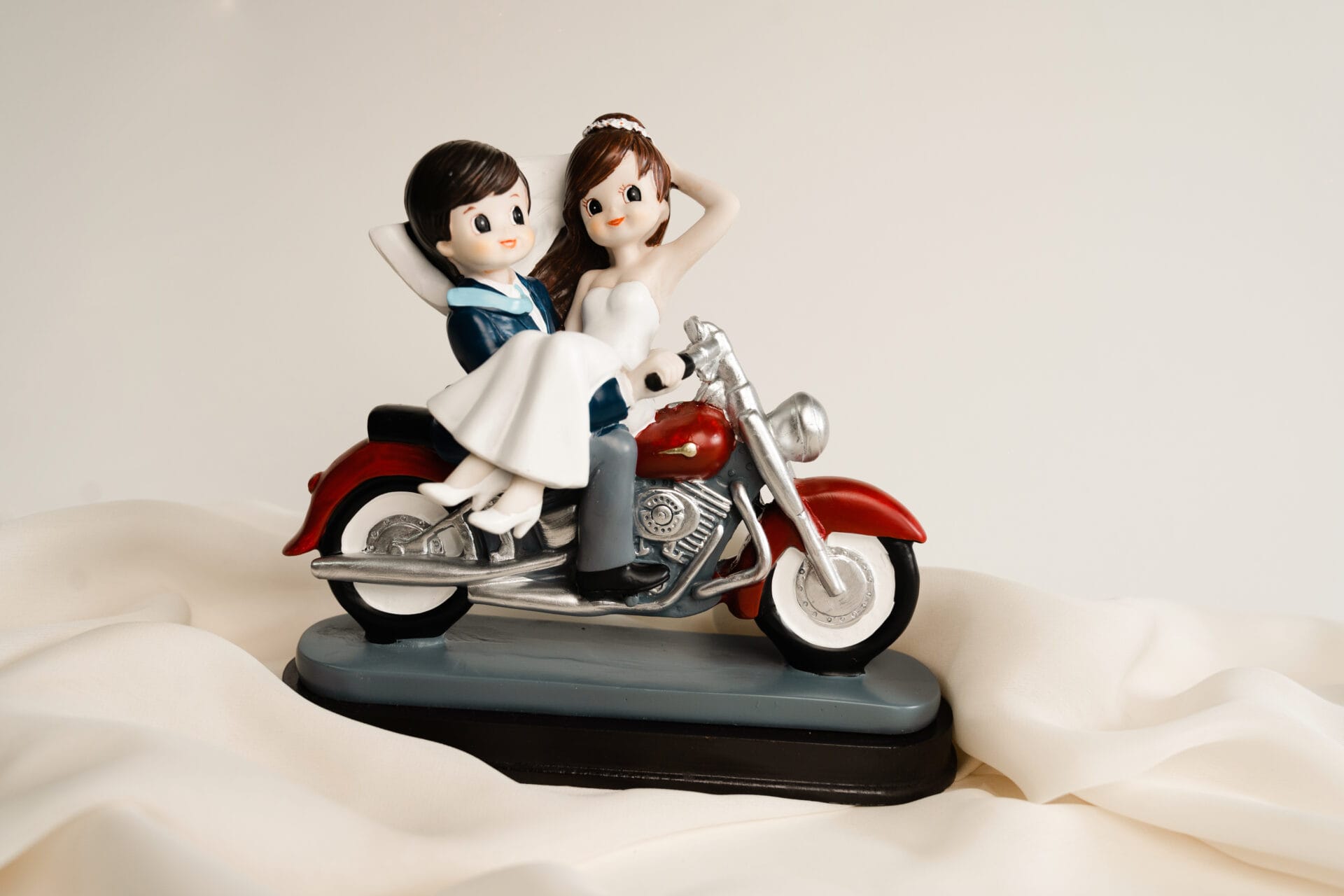 Topo Bolo Moto Vermelha Noivos