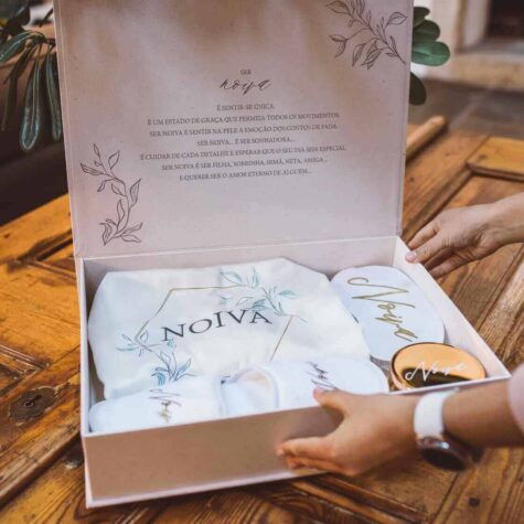 Caixas de acessórios dos noivos