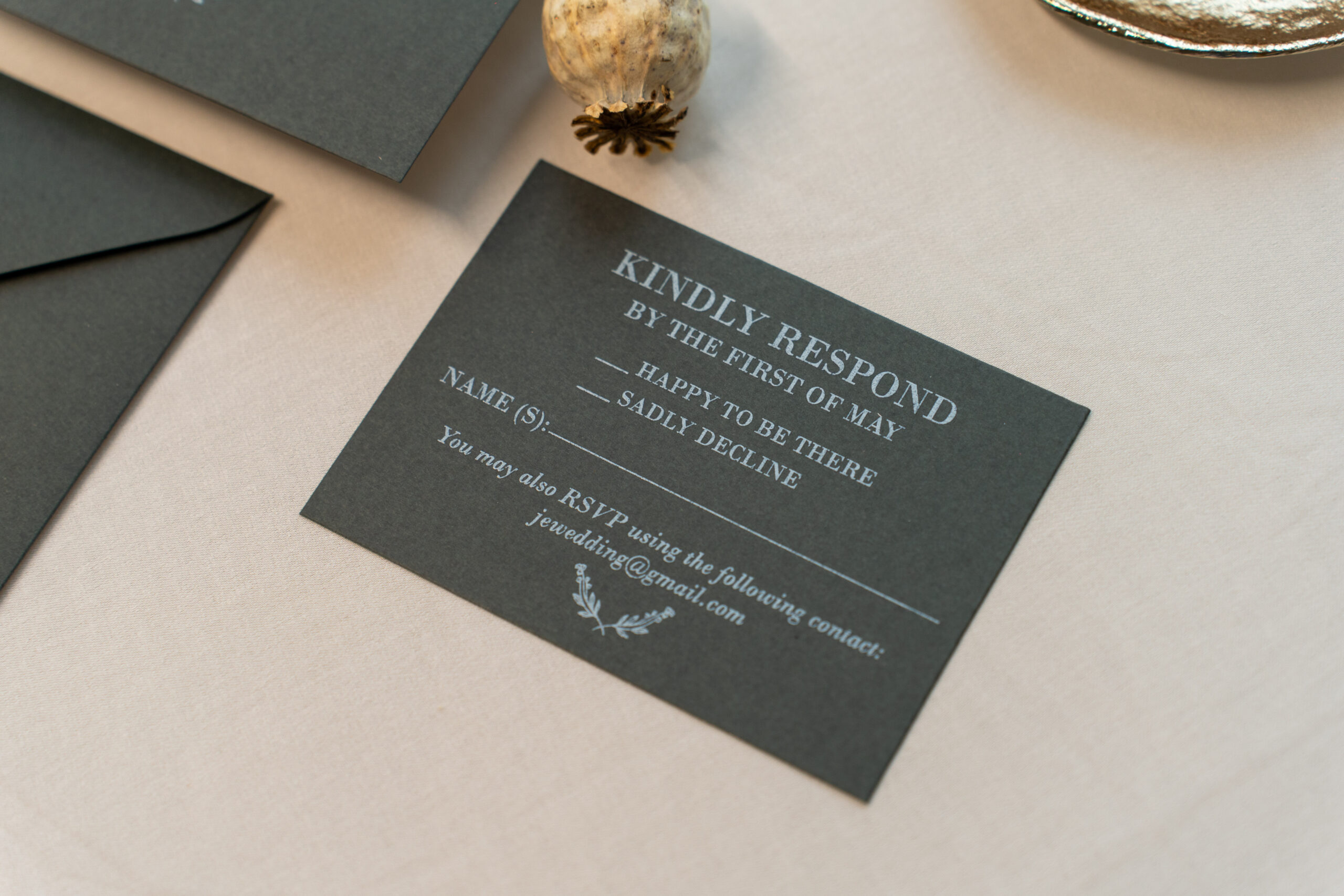 Convite Casamento Delicado e Minimalista 6