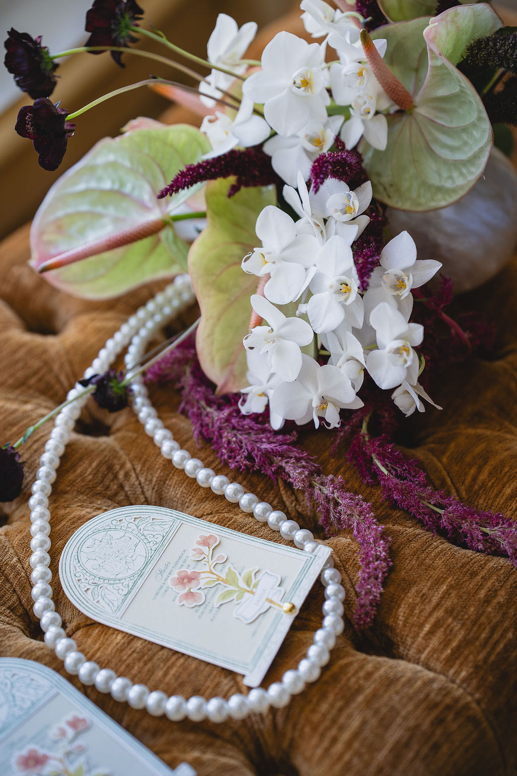 Marcador de lugar com menu - wedding menu and place card